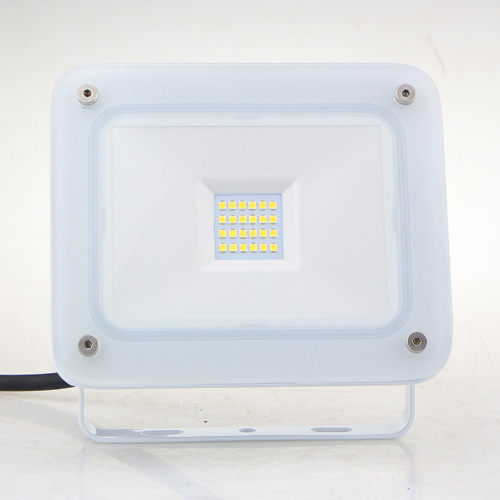 山東led投光燈環境不同，組成部件也有區別呢！